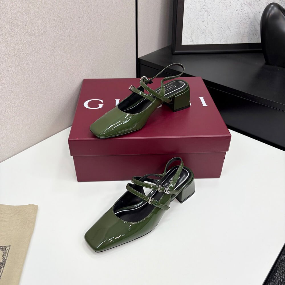 Gucci Women s pump with Double G