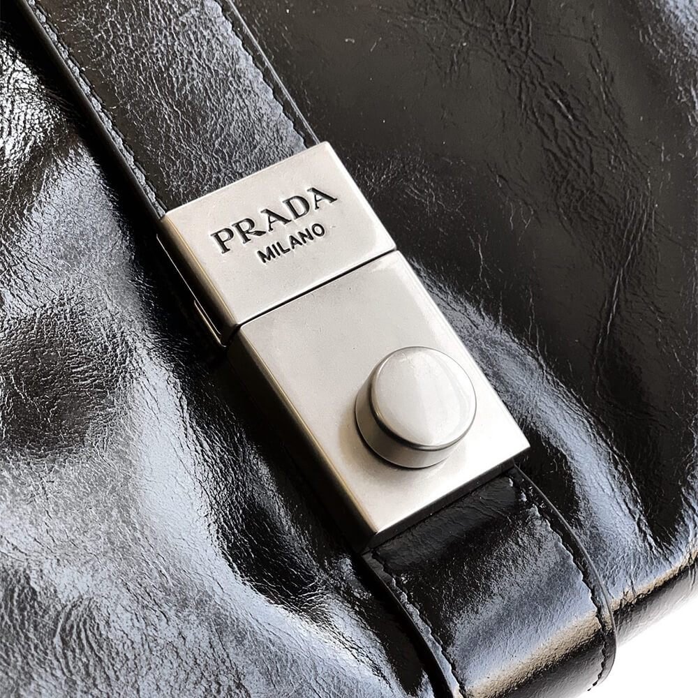 Prada Medium leather tote bag(high-end grade)