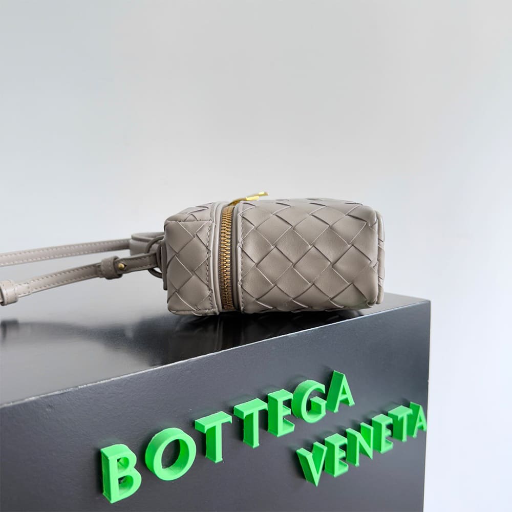 Bottega Veneta Bang Bang Vanity Case(high-end grade)