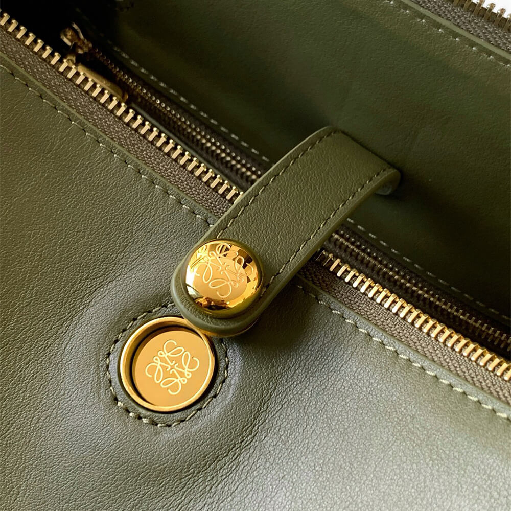 Loewe Medium Madrid bagin supple calfskin(HIGH-END GRADE)