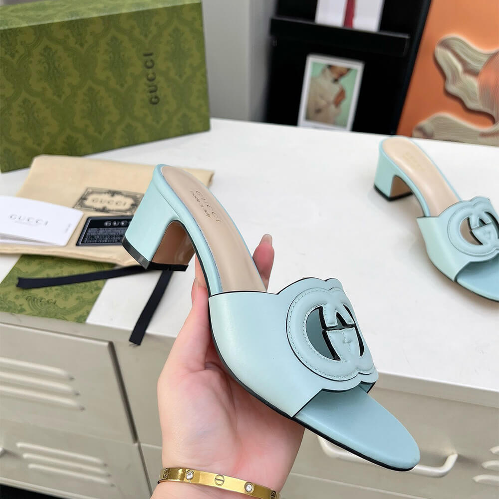 GUCCI Women s Interlocking G slide sandal