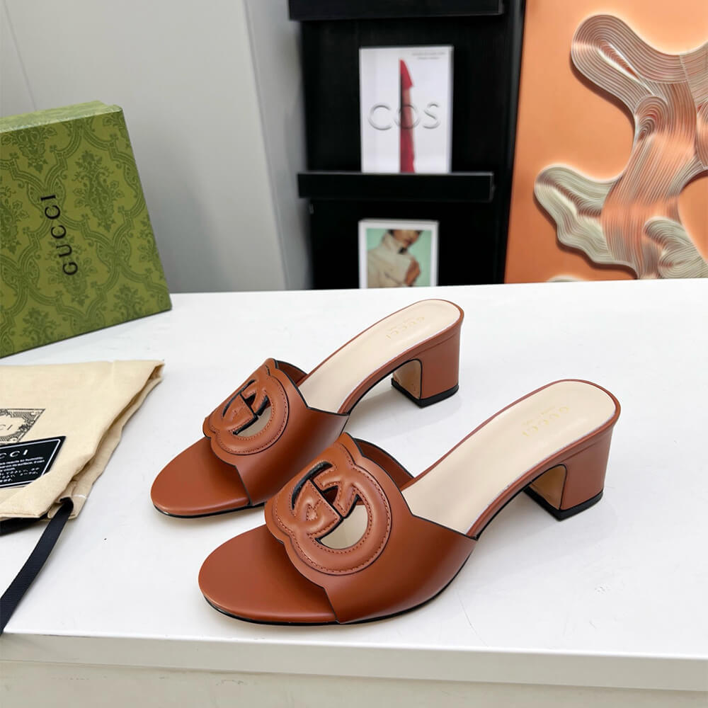 GUCCI Women s Interlocking G slide sandal