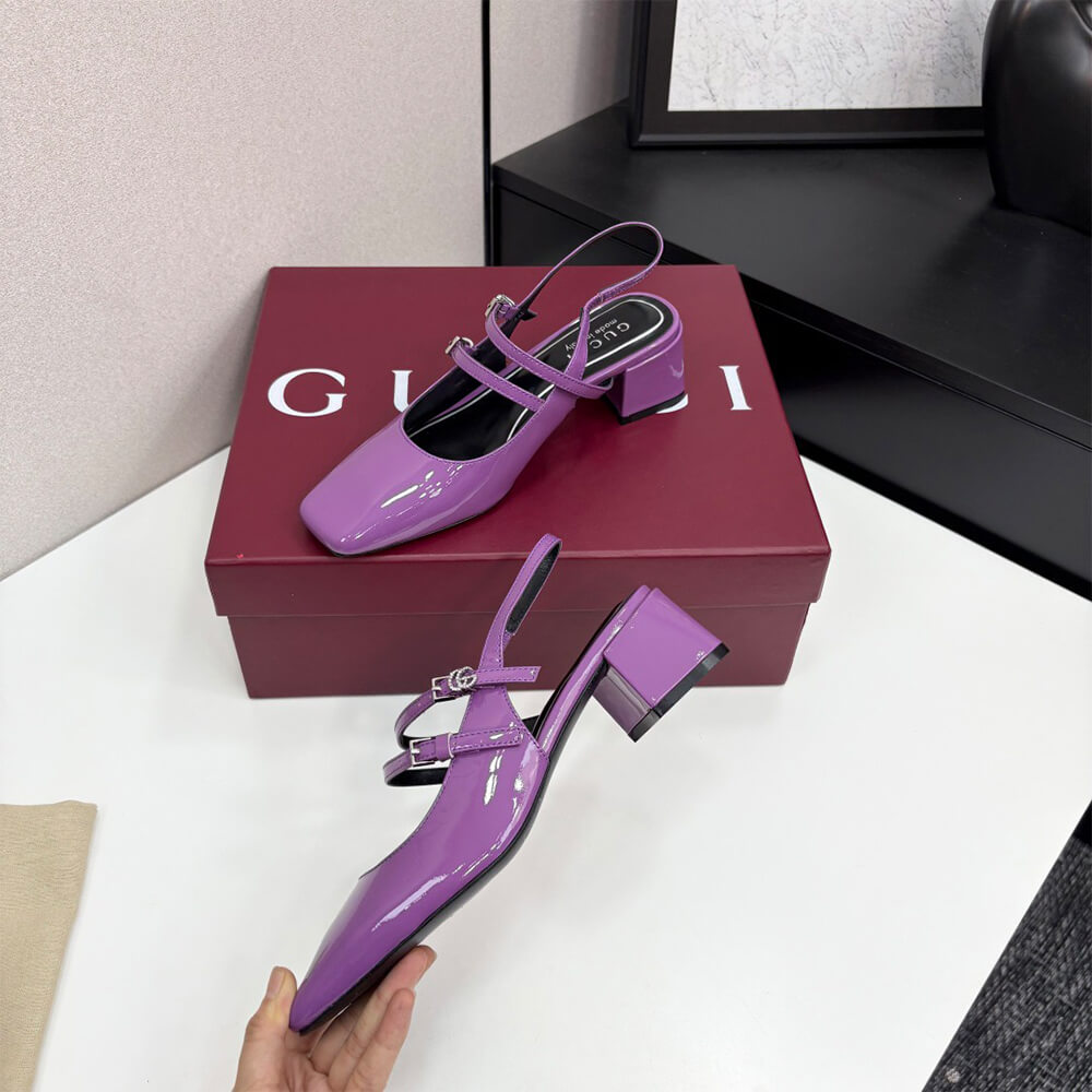 Gucci Women s pump with Double G