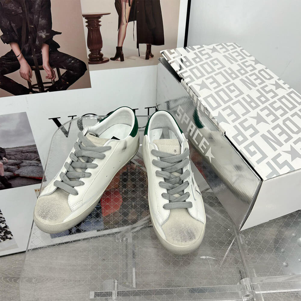 Golden Goose Sneakers