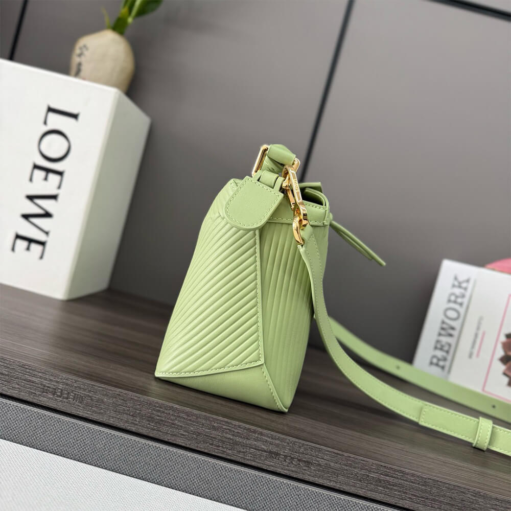 LOEWE Small Puzzle bag in calfskin(HIGH-END GRADE)