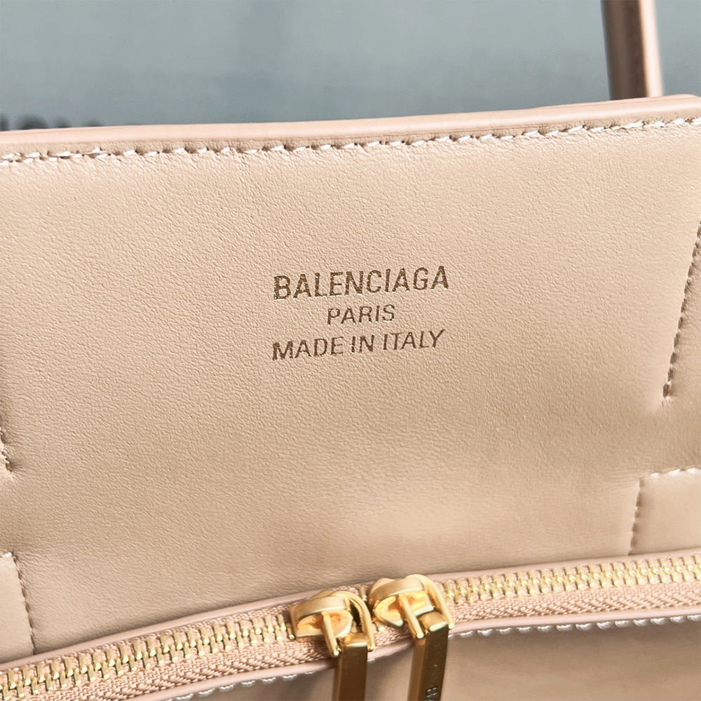 Balenciaga Women s Bel Air Carry All Bag Medium(HIGH-END GRADE)