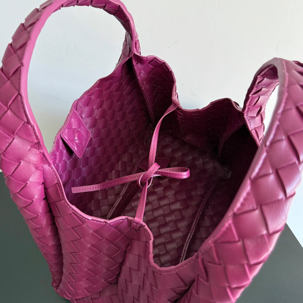 Bottega Veneta Medium Campana(HIGH-END GRADE)