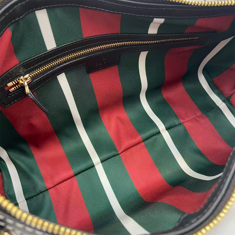 GG Emblem medium shoulder bag