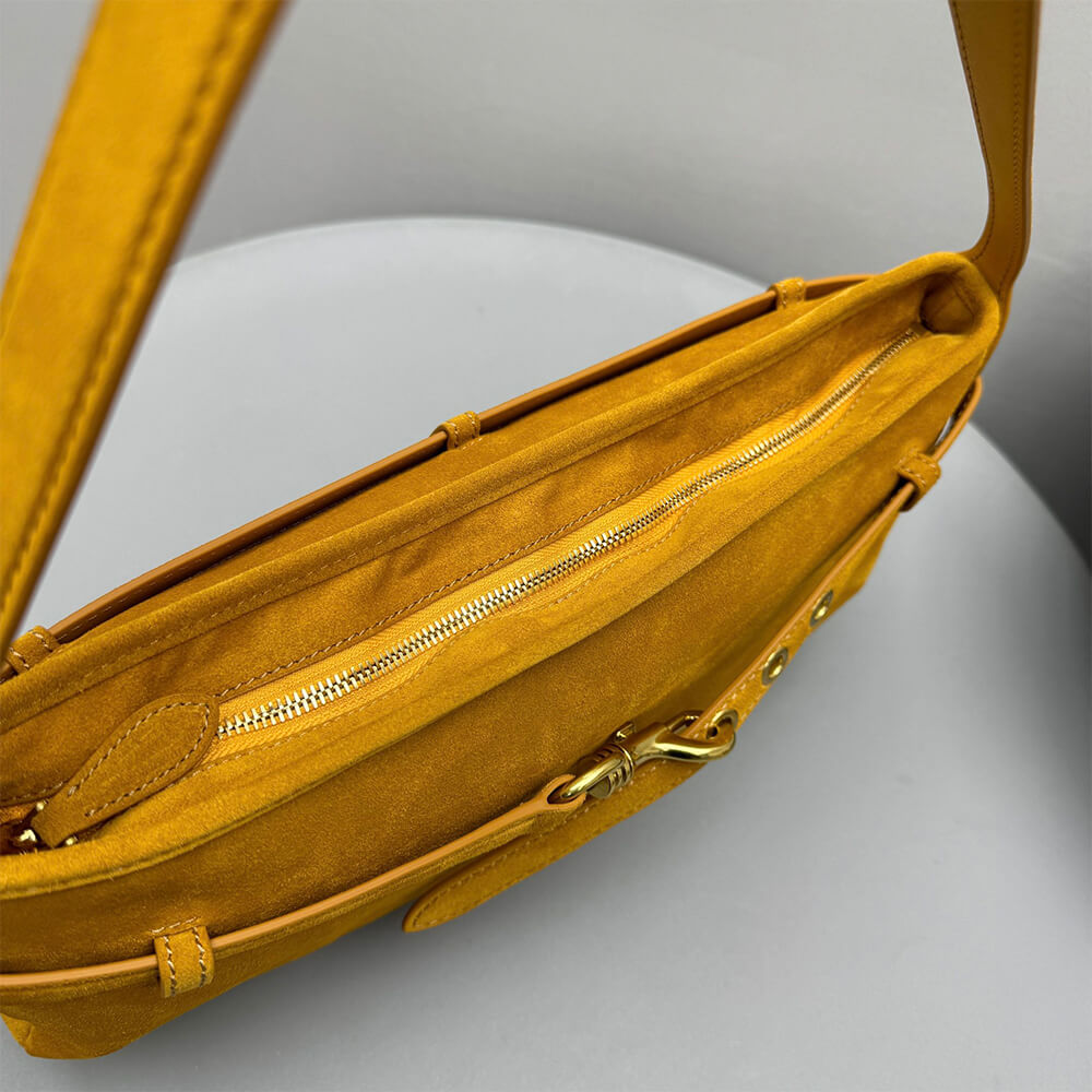 MIUMIU Medium Aventure suede bag(HIGH-END GRADE)