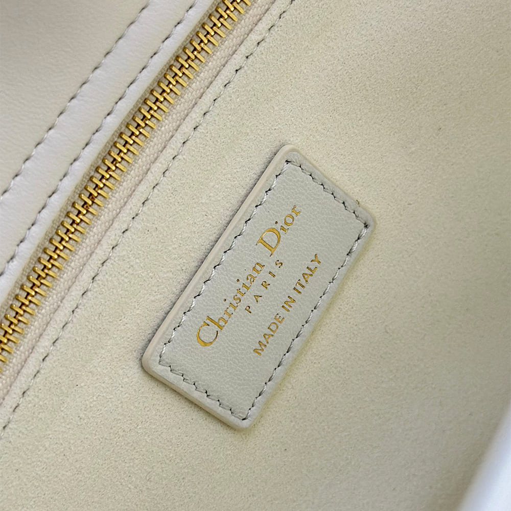 Dior Large Lady Dior Bag(HIGH-END GRADE)