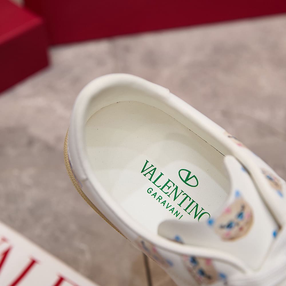 VALENTINO ROYCO Women s  LE CHAT DE LA MAISON  Patterned Soft Calfskin Sneakers