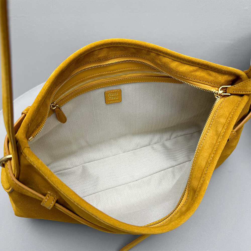 MIUMIU Medium Aventure suede bag(HIGH-END GRADE)
